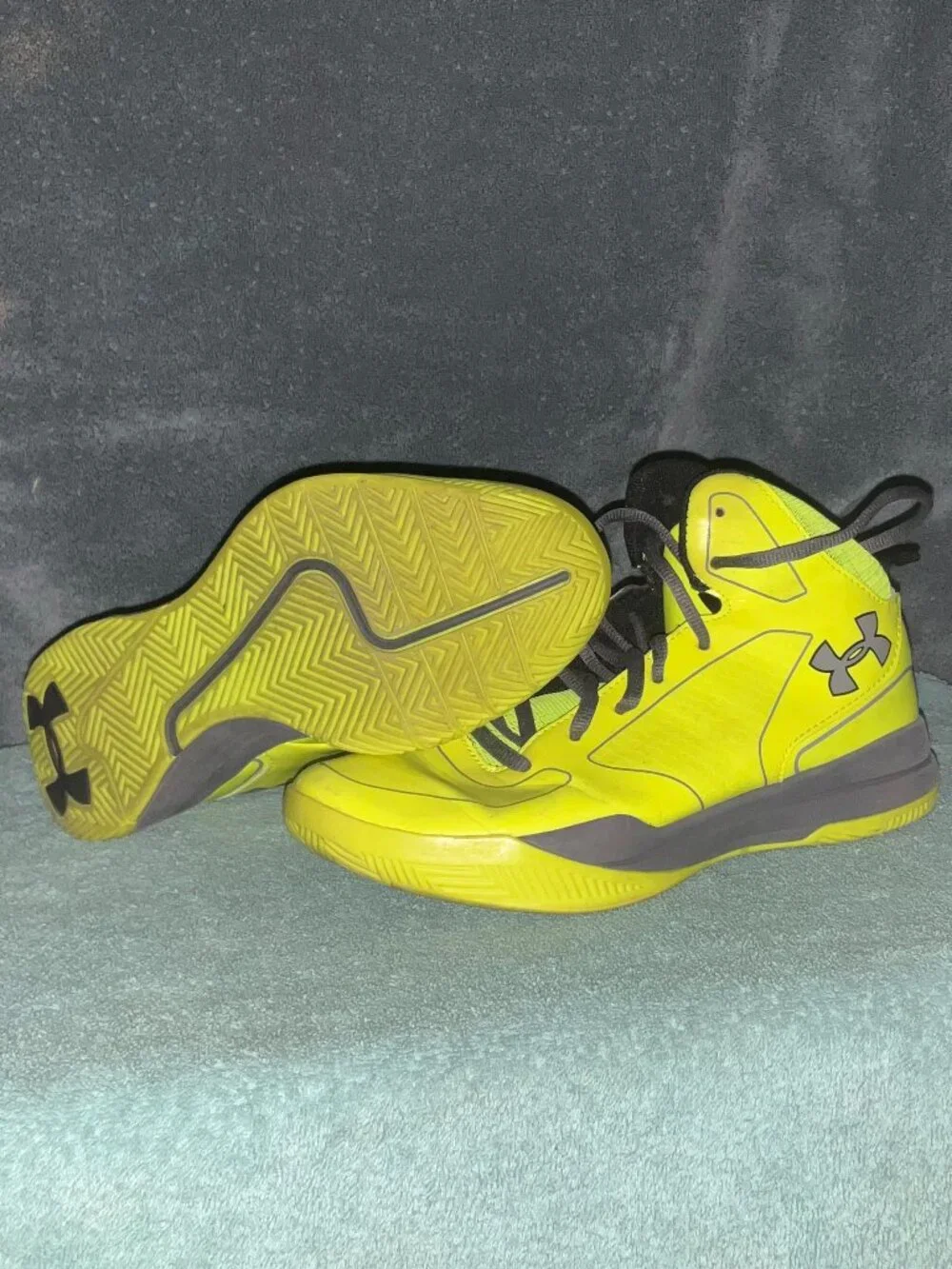 Boy's (Youth) Under Armour Basketball Shoes